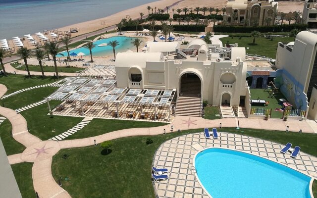 Gravity Hotel & Aqua Park Sahl Hasheesh