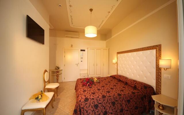 Hotel Rosa Maria Elite