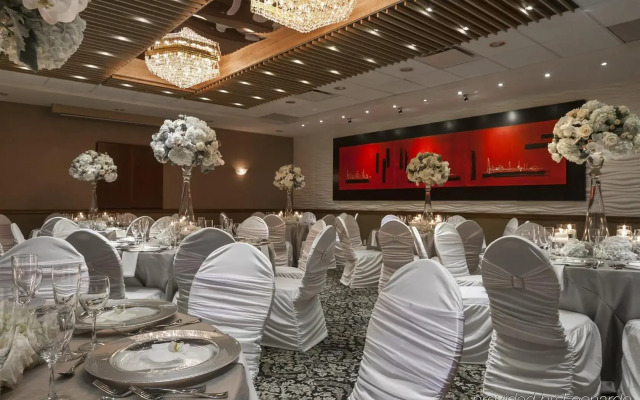 Poco Inn and Suites Hotel & Conference Centre