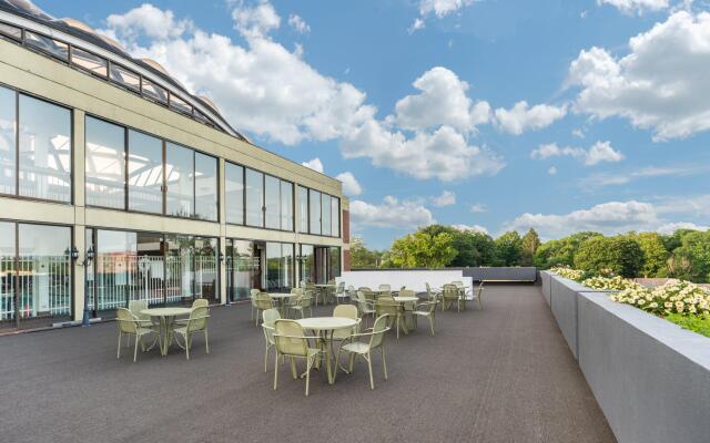 Holiday Inn & Suites Pittsfield-Berkshires by IHG