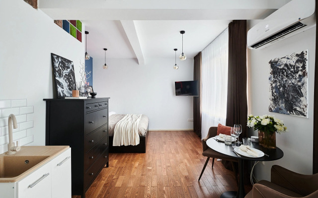 GM Б.Патриарший пер.,8с1