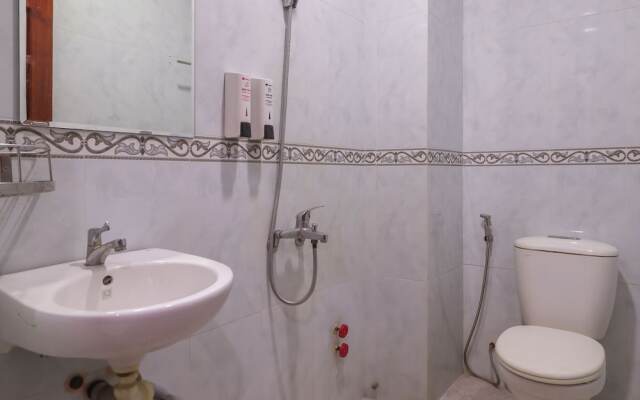 RedDoorz @ Phan Huy Ich Street