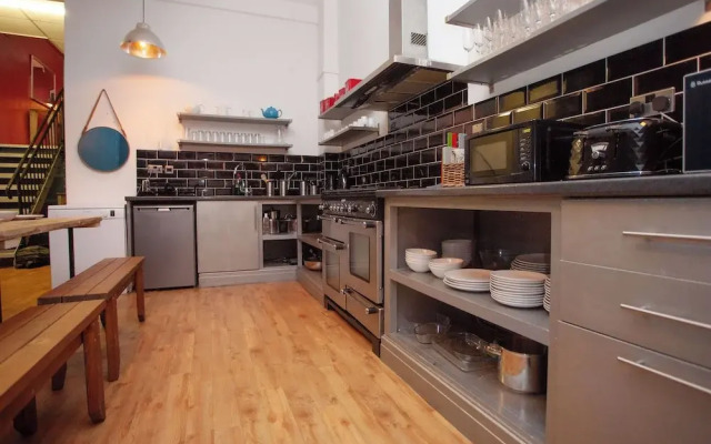 higgihaus 107 Sleeps 4  Monday - Friday