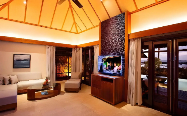 Shanti Maurice Resort & Spa