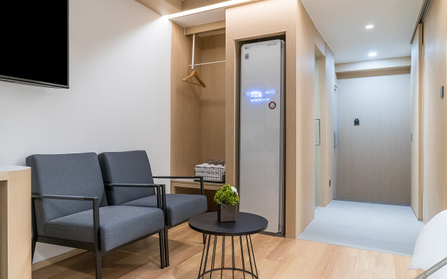 Hound Hotel Sajik Minam Station