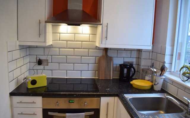 1 Bedroom Flat Near Broadway Market