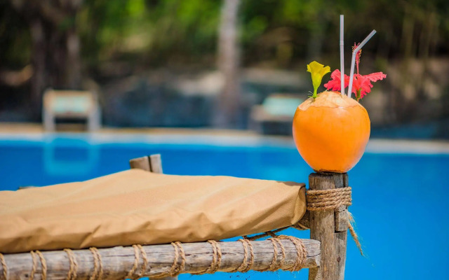 Hakuna Majiwe Beach Lodge