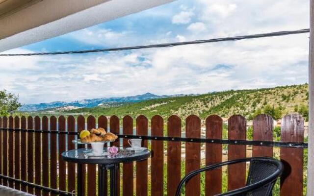 Vacation Home Uni
