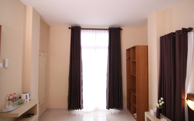 Bluebells Express Syariah Hotel