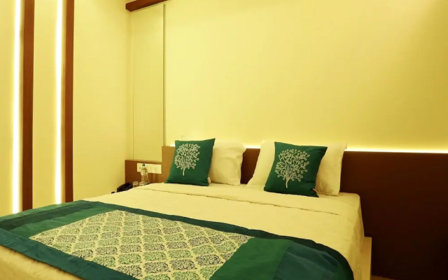 OYO 4491 George's The Royal Suite Residency