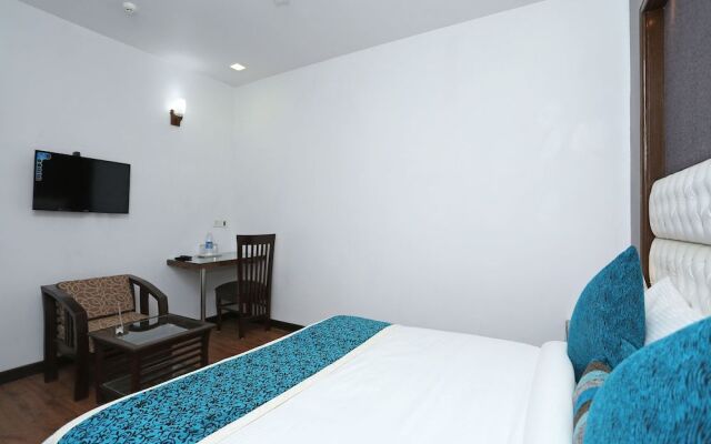 OYO 10591 Hotel Parktel