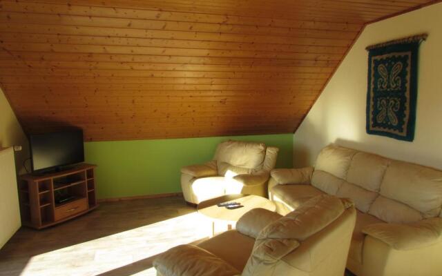 Ferienhaus mit 2 FeWo in Mecklenburg