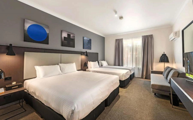 Silkari Urban CKS Sydney Airport Hotel – Guest Rooms – Sydney