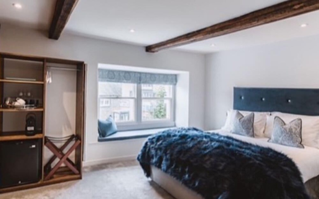 Coffee & Stays at Cartmel Square