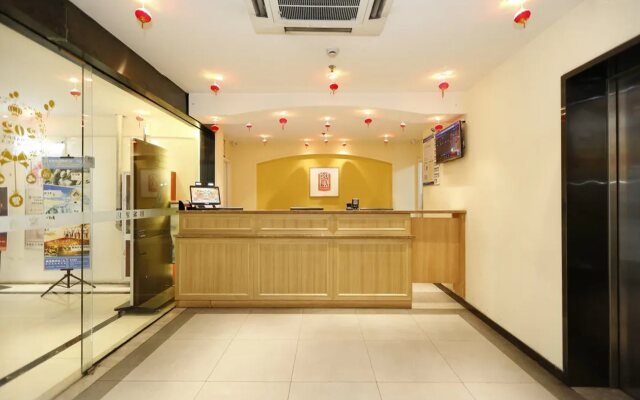 Home Inn Xi'an Zhonglou West Main Street