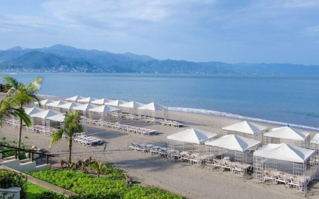 Oceanview Condo Vela Vallarta 2 Bedroom Condo by RedAwning