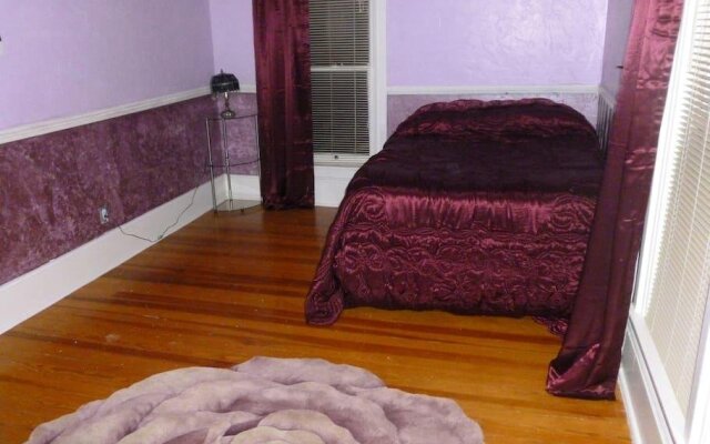 Historic Spa in Littleton offered by Short Term Stays