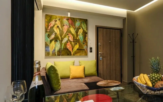 Convenient homm Flat, centre of Glyfada, Metaxa st