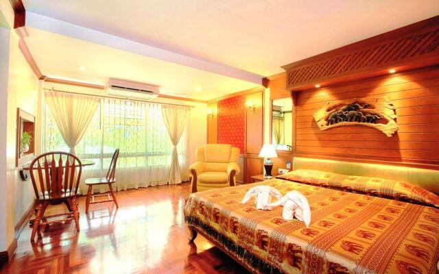 Royal Ivory Sukhumvit Nana