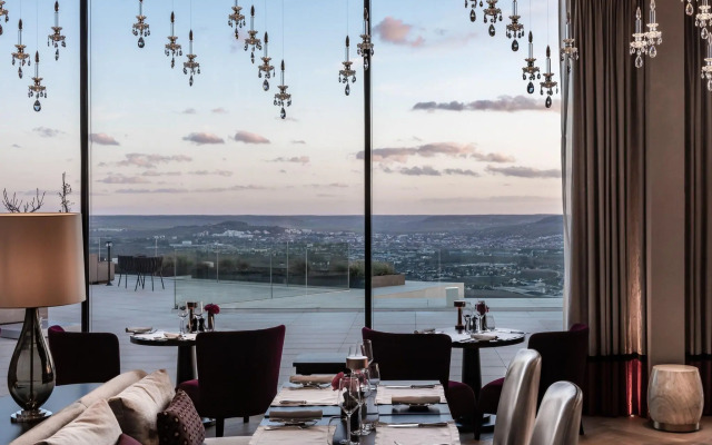 Royal Champagne Hotel & Spa