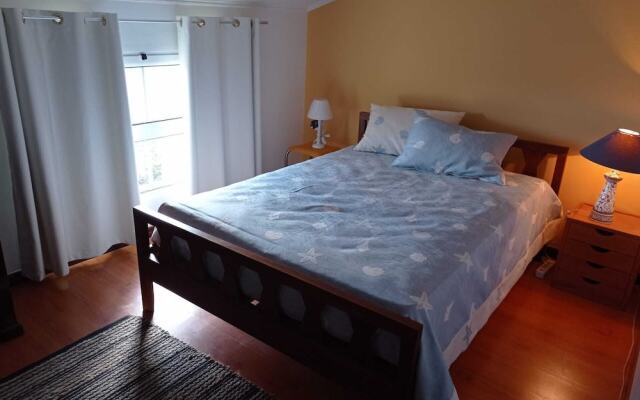 Charming 3-bed Apartment With sea & Mountain View