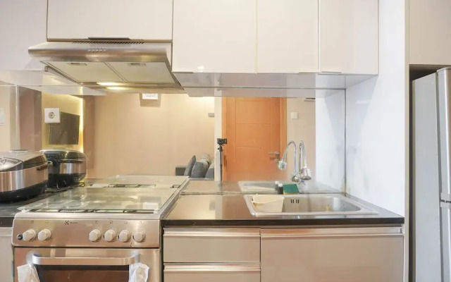 Combine 2Br At Cinere Bellevue Suites Apartment