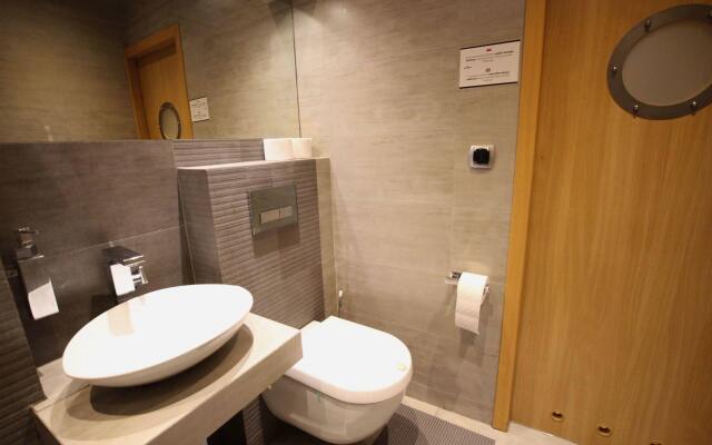 Rainbow Apartments 3