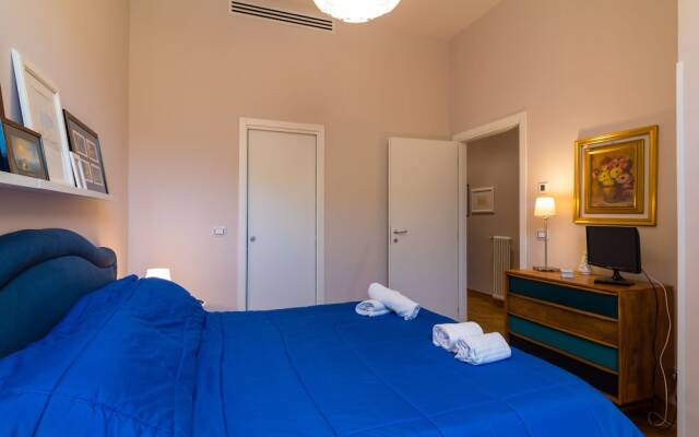 Elegant Flat at Municipio by Napoliapartments