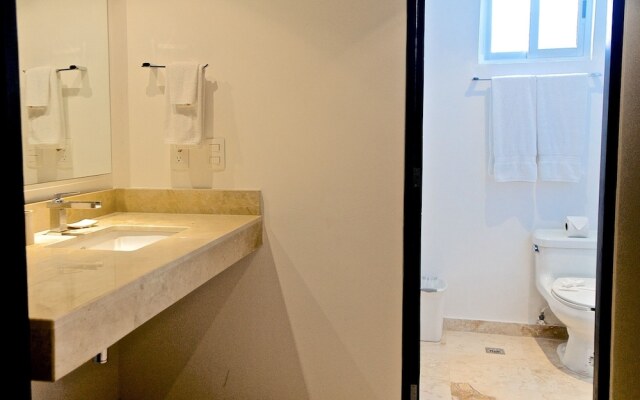 Elements Penthouse 14 3 Bedroom Condo by RedAwning