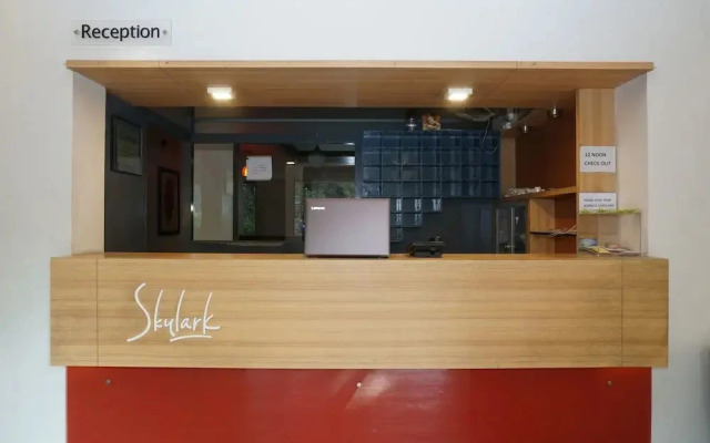 Skylark Business Hotel by OYO