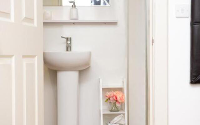 Parade School Guest House