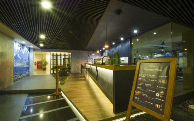 Rattan Inn