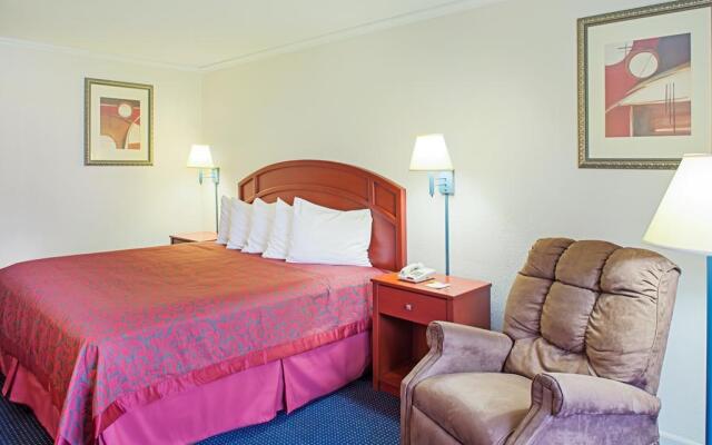 Days Inn Tallahassee-Government Center