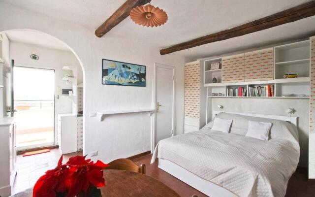 In the Clouds over Trastevere, penthouse studio
