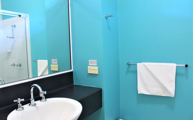 Crystal Garden Resort & Restaurant