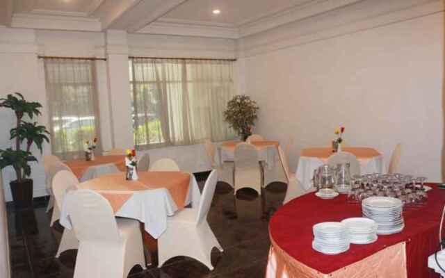 Hotel Pangrango 3