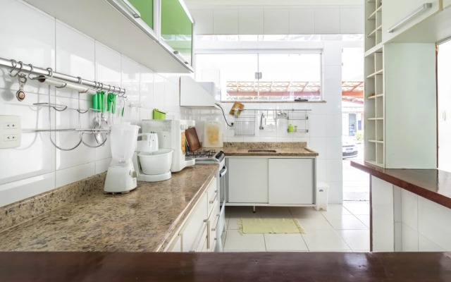 GB12 Ótimo Village 3 Suítes em Guarajuba a 200m da Praia