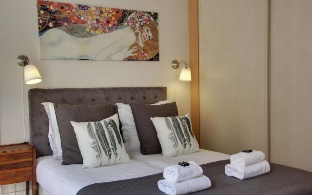 Short Stay Apartment Saint-Honore