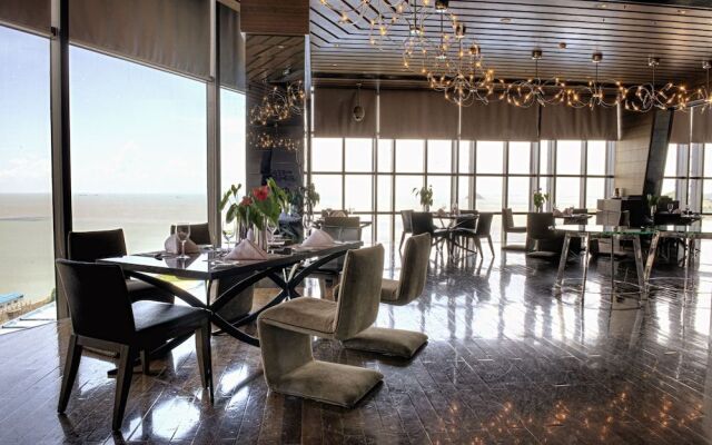 Zobon Art Hotel