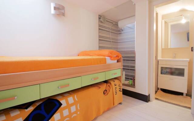 Nice house with heated pool and tennis course