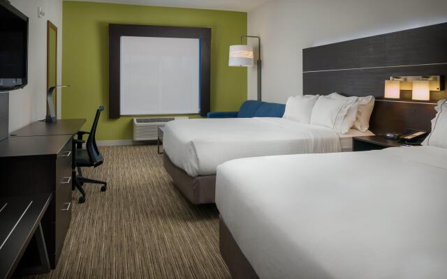 Holiday Inn Express & Suites Lawrence by IHG