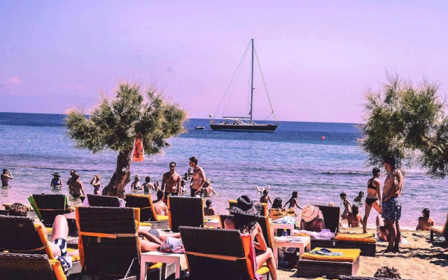 Paradise Beach Resort