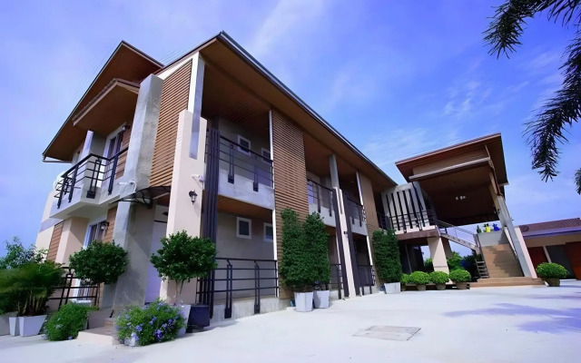 Nava Resort