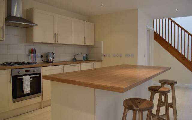 Spacious 1 Bedroom House in Fulham