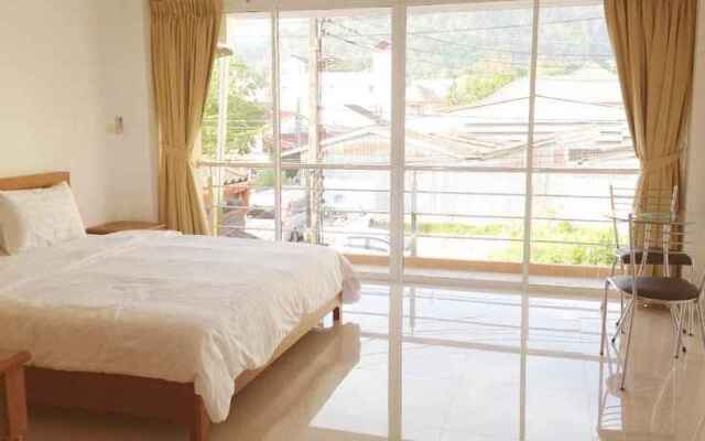 Baan Sukhunsa Phuket