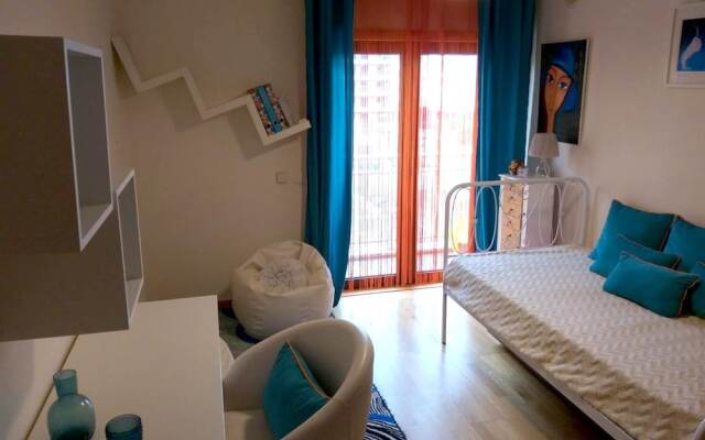 Apartment with 2 Bedrooms in Sacavém, with Furnished Balcony And Wifi