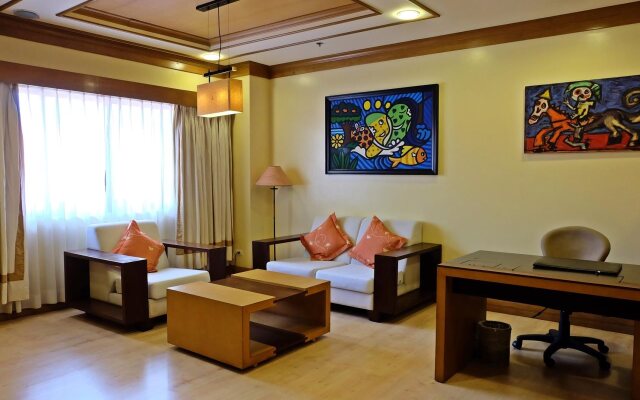 Hollywood Suites