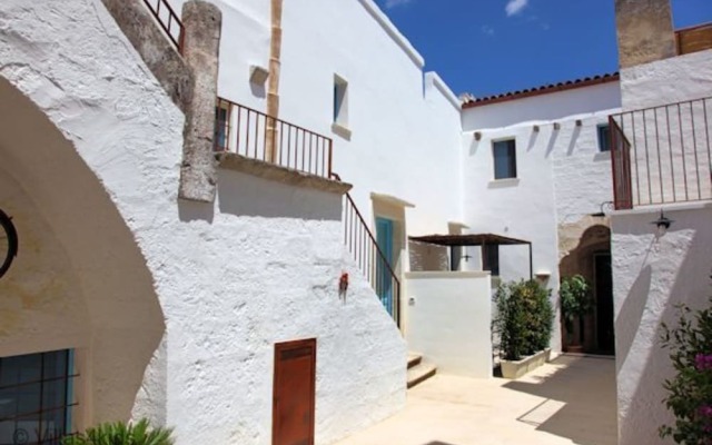 The Courtyard - Anna