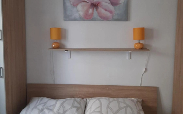 Villa Vesna, 70m from beach