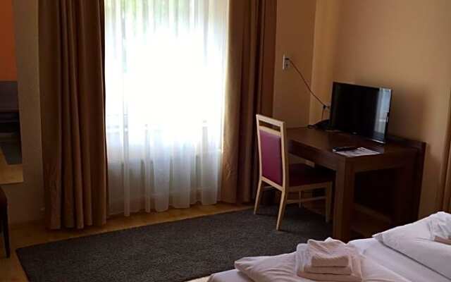 Hotel am Charlottenplatz